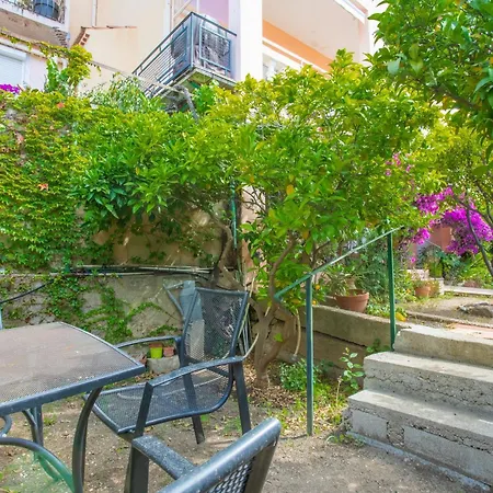 Apartmán Climatise Au Lavandou