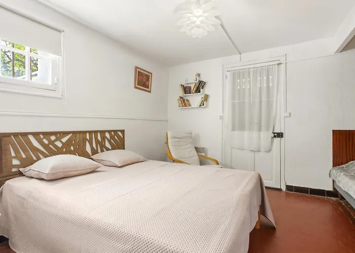 Climatise Au Lavandou Apartman